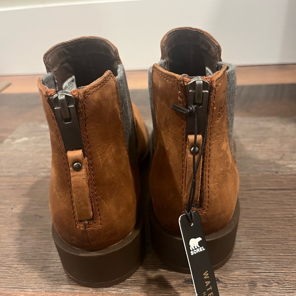 NWT Sorel Emelie™ Il Chelsea Heel; Size 9.5 - Picture 6 of 9